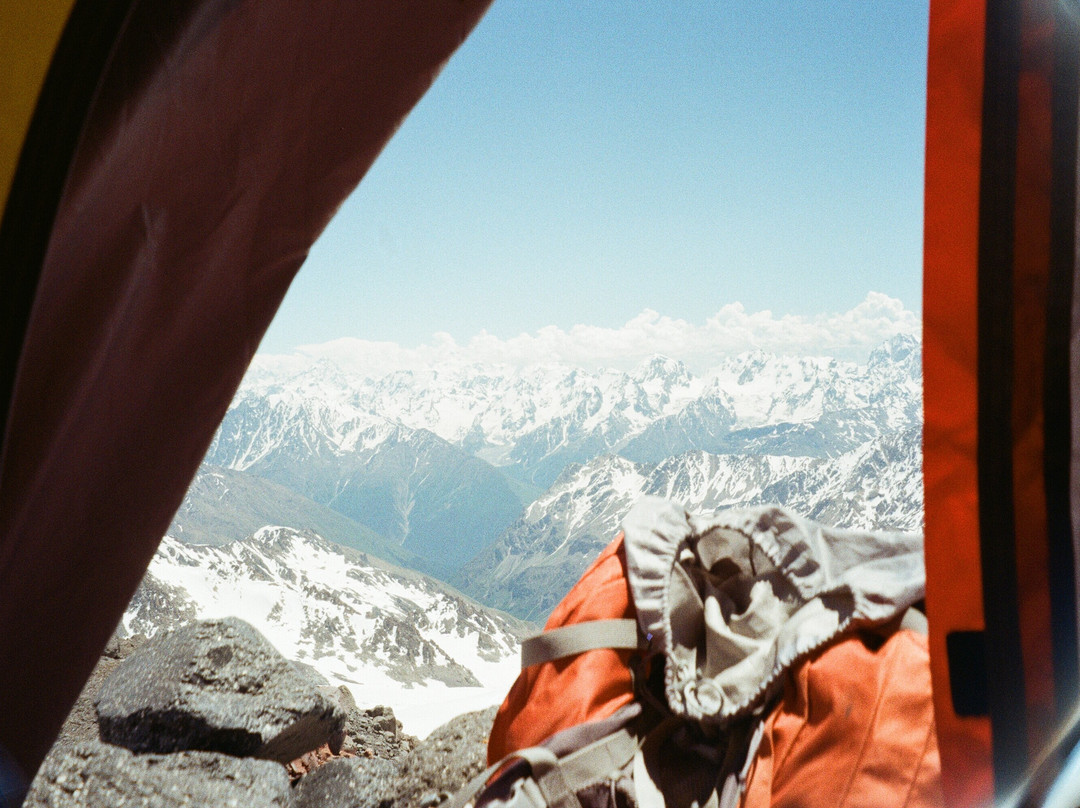 Elbrus Climbing景点图片