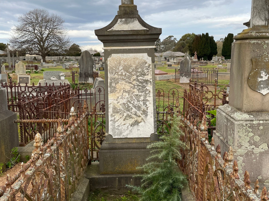 Sale Public Cemetery-塞尔必去景点