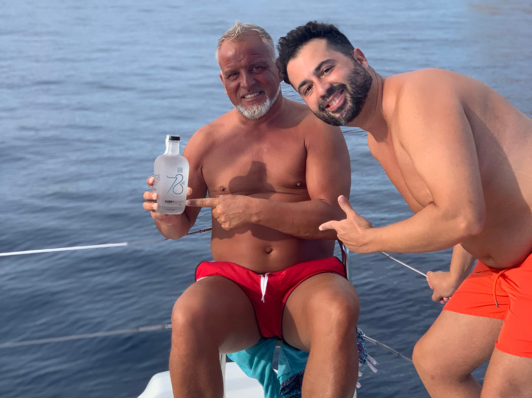 Canary Premium Yacht Cruises-莫干港必去景点