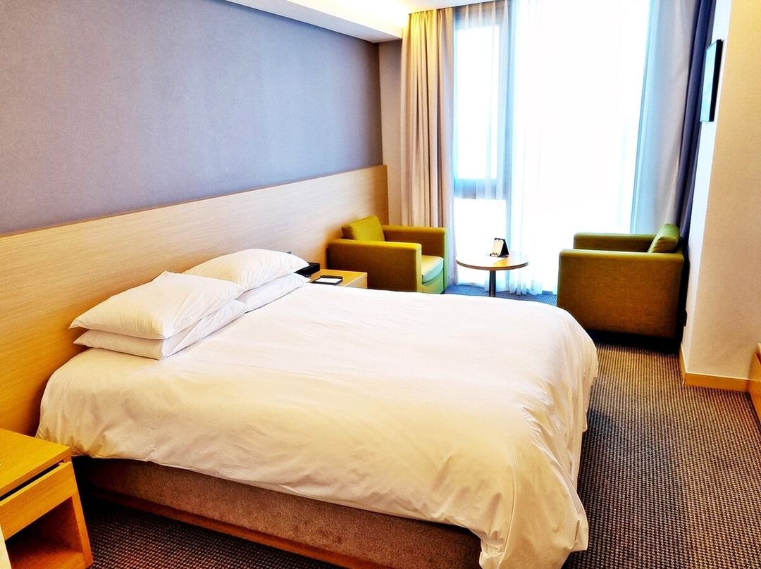 济州岛丽晶海洋酒店主图