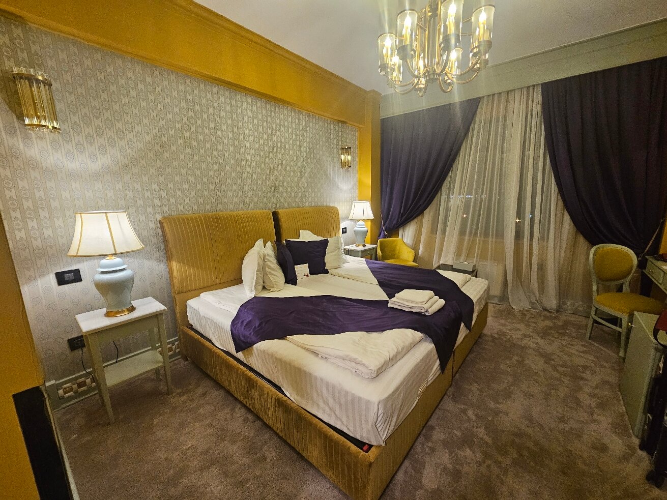 腓尼基大酒店-官方