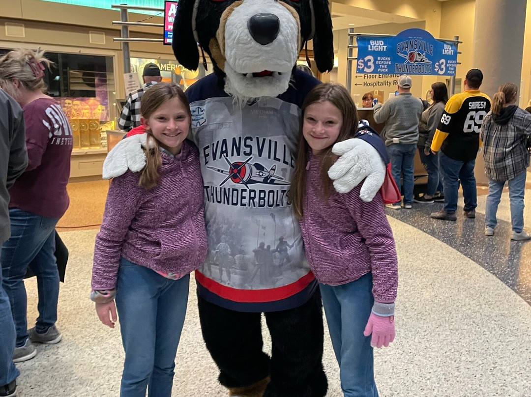 Ford Center-埃文斯维尔必去景点