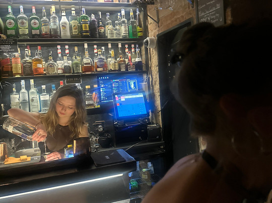 Kontakt Bar-布拉格必去景点