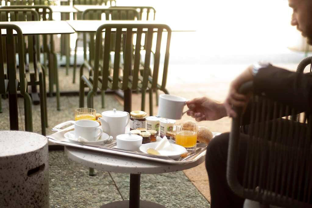 基里亚德克雷蒙费兰德高级酒店主图