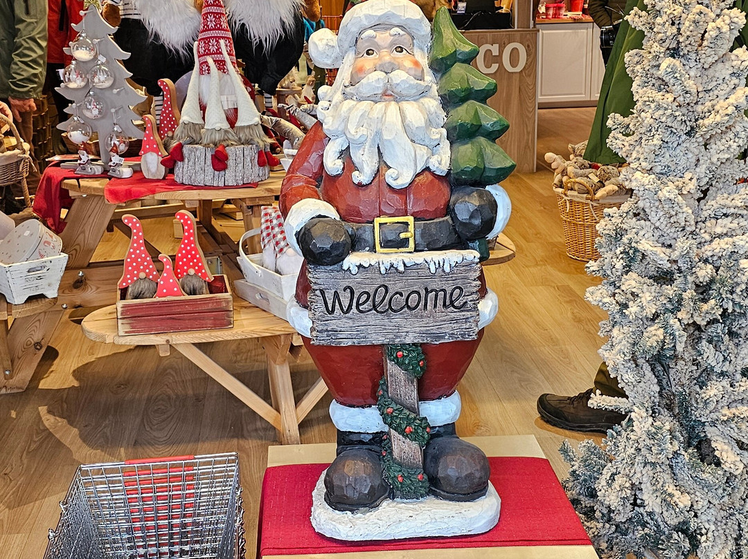 Artico Christmas House-霍宁斯沃格必去景点