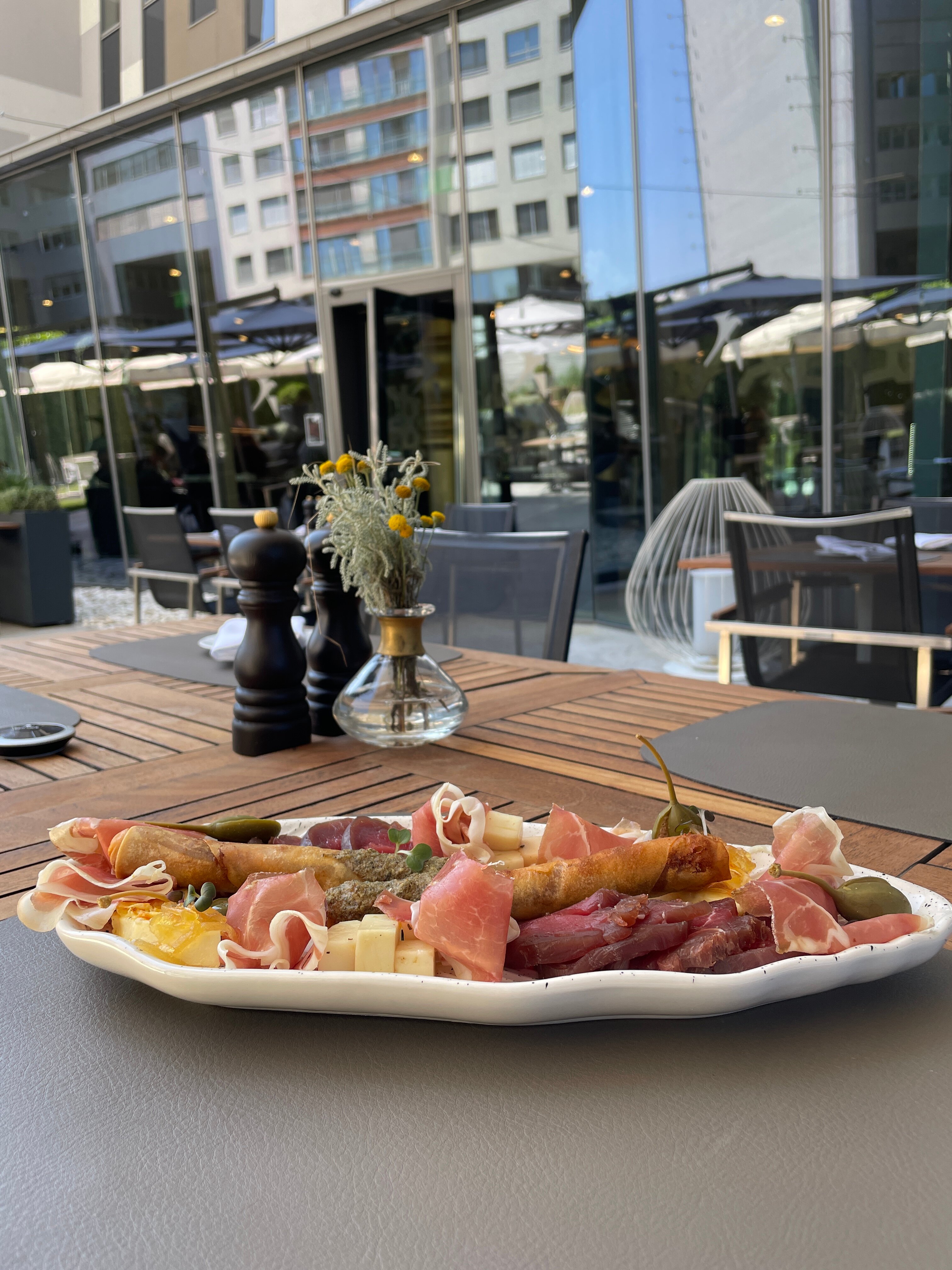 Zijin Hotel Belgrade-餐饮