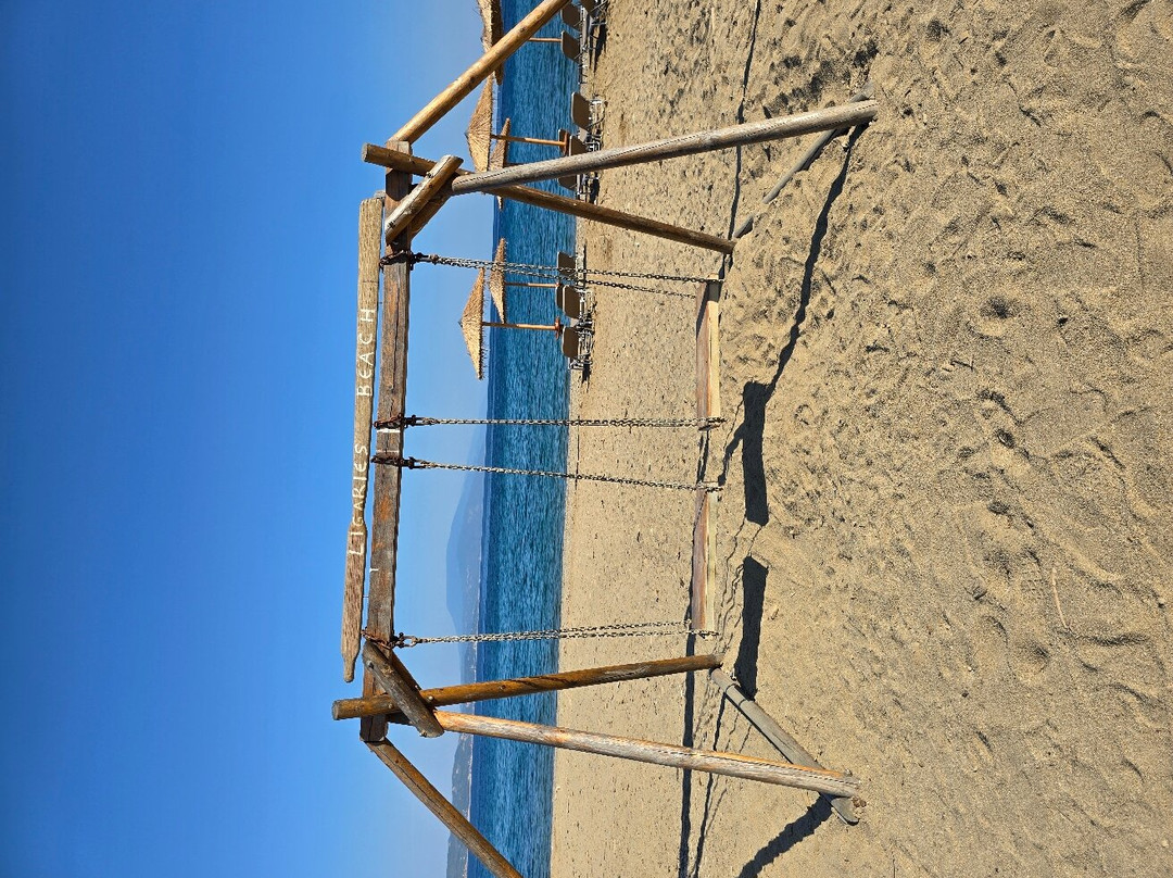 Ligaries Beach景点图片