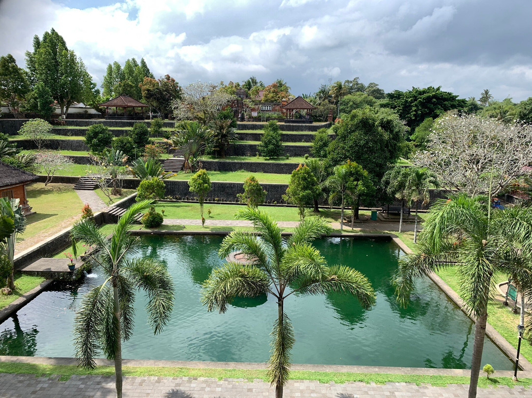 Pura Agung Narmada-马塔兰必去景点