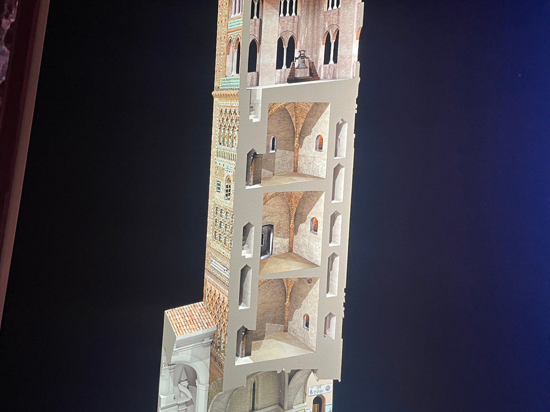 Torre Mudejar de El Salvador-特鲁埃尔必去景点
