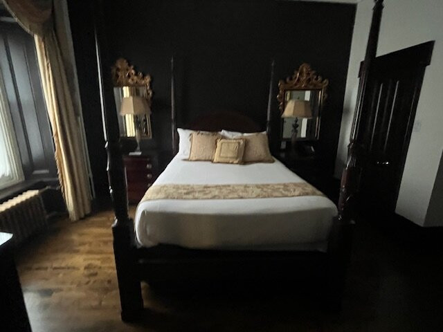 勒克罗斯圣路易酒店主图