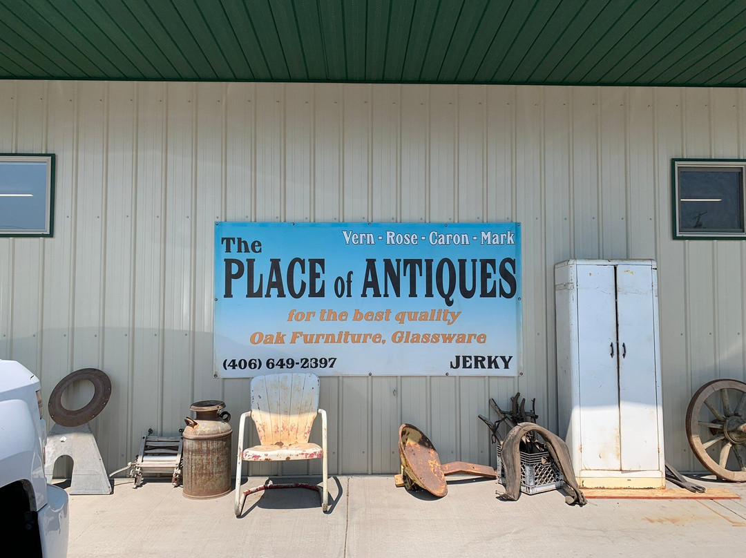The Place of Antiques景点图片