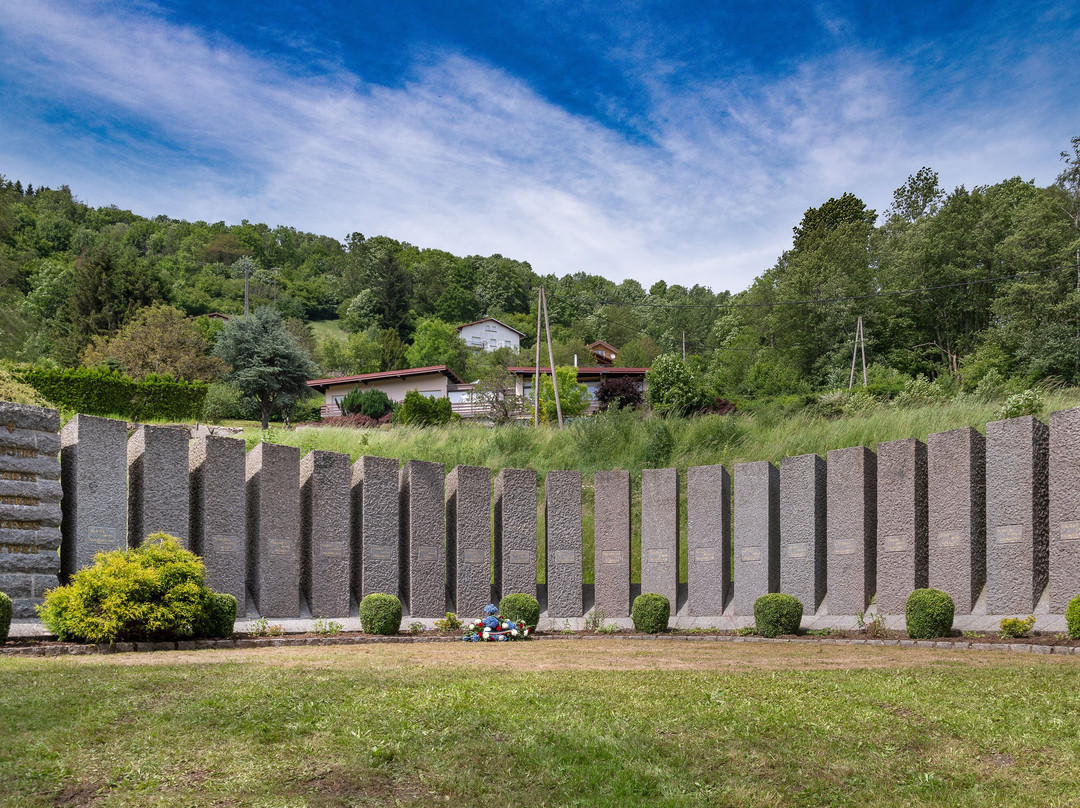 Monument Des Combes