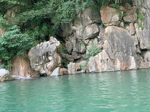 Hang Luon Cave-下龙湾必去景点