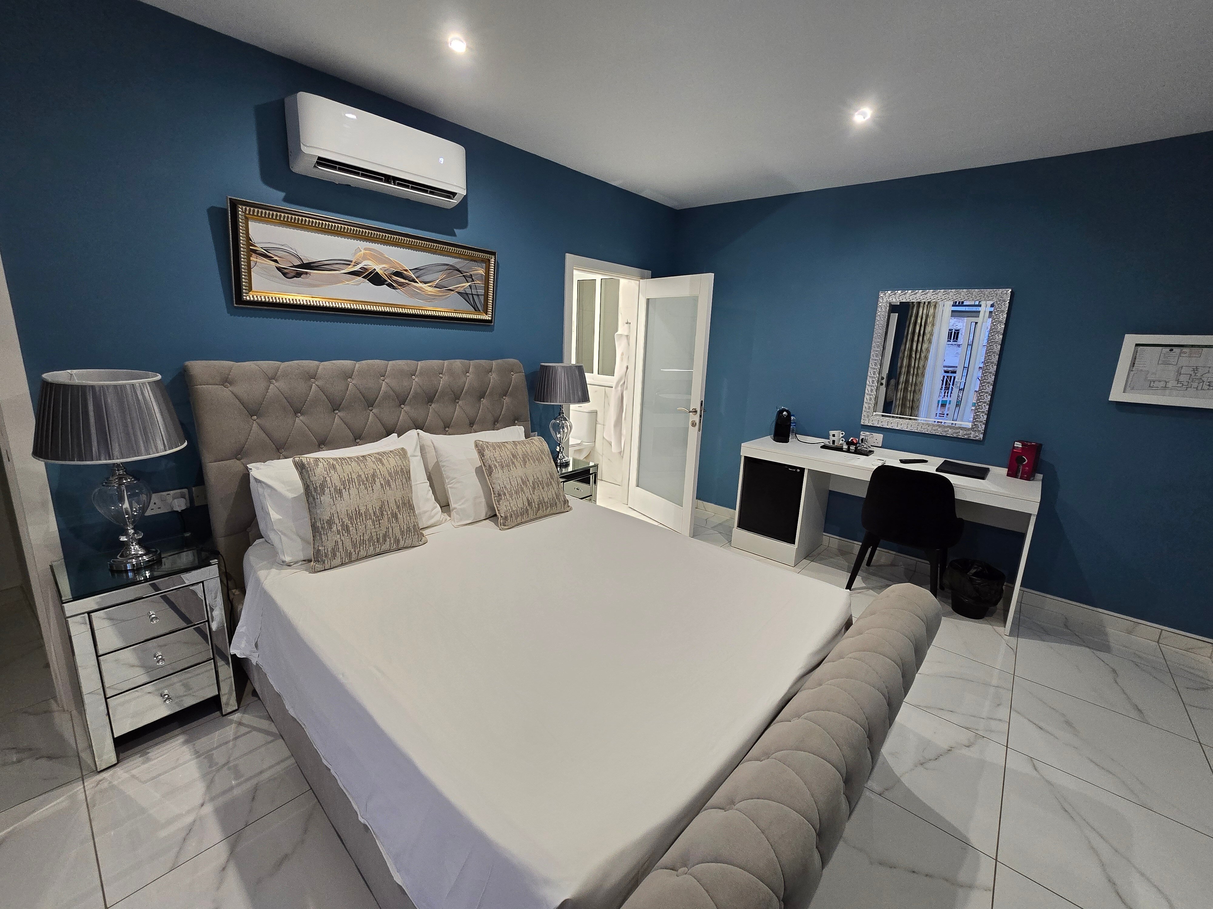 100 Boutique Living-客卧