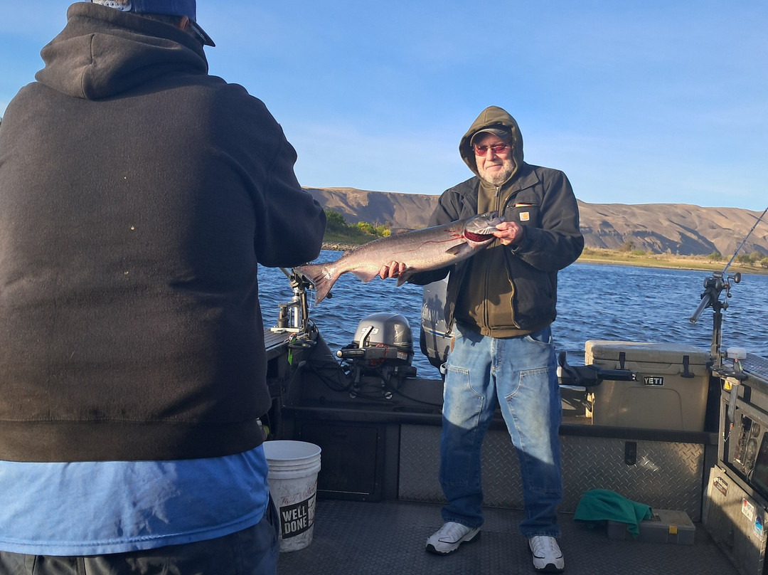 Bobber Down Guide Service-Chelan必去景点