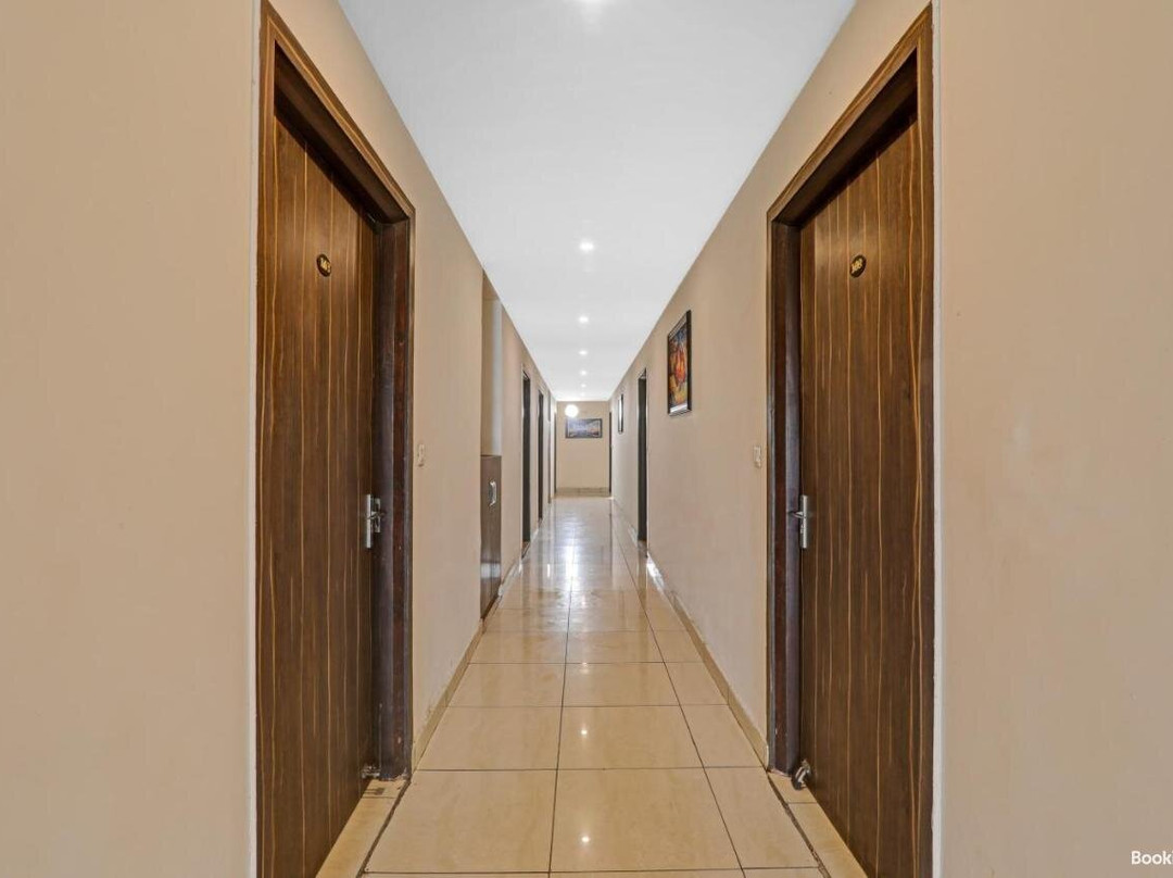 OYO 86040 Satya Shiv Inn