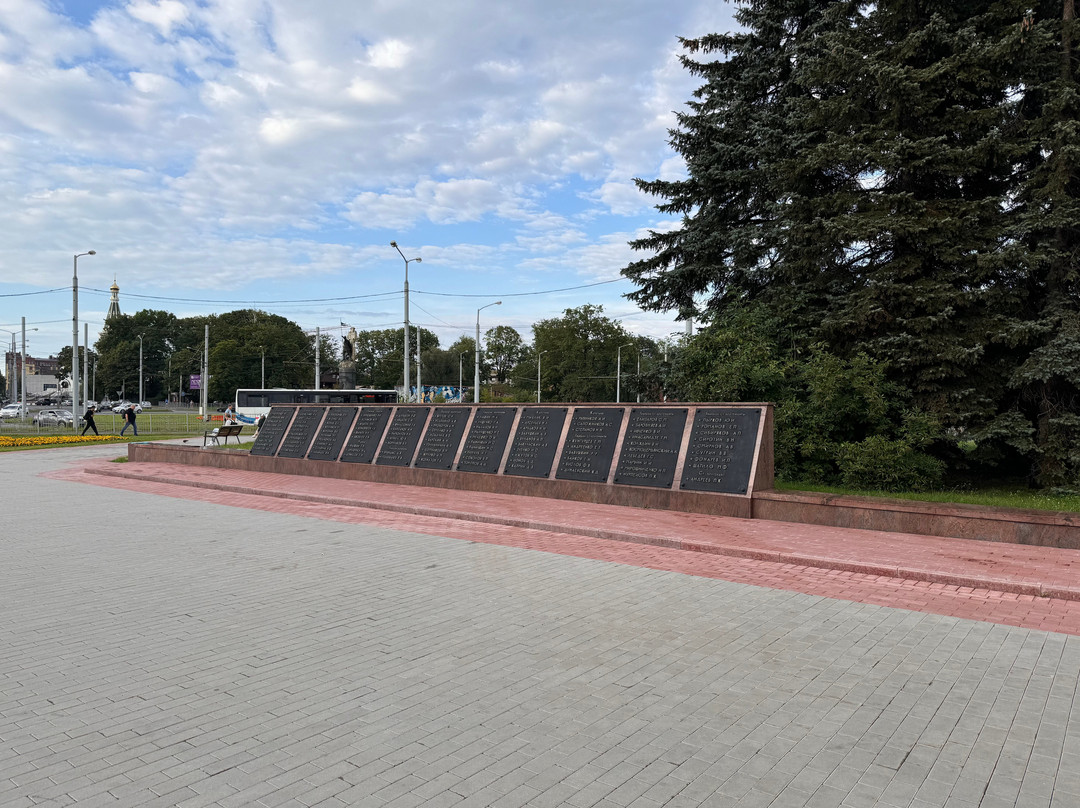 Monument to Alexander Vasilevskiy景点图片