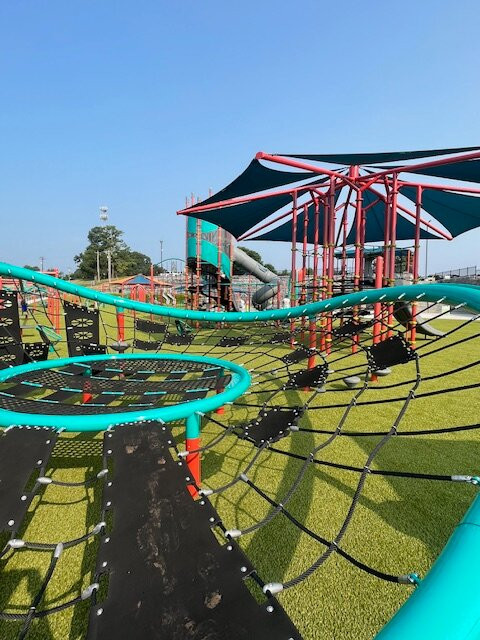 Henslee Park-Dickson必去景点