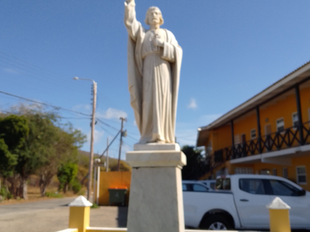 Statue St Peter-Sabana Westpunt必去景点