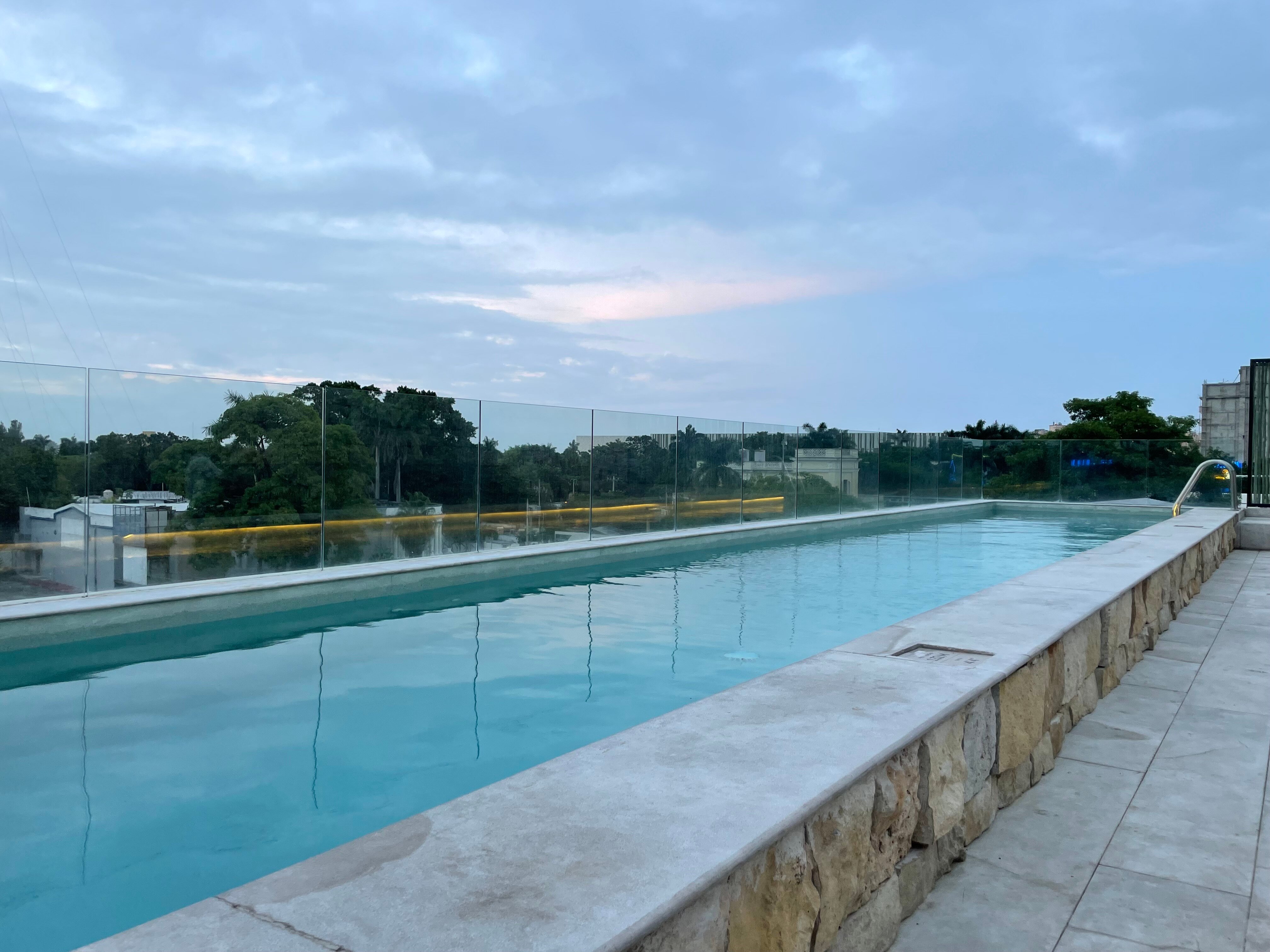 Las Brisas Mérida-泳池