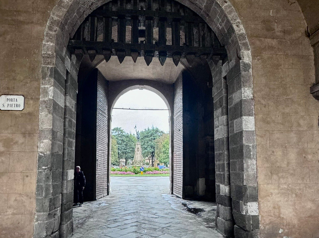 Porta San Pietro景点图片