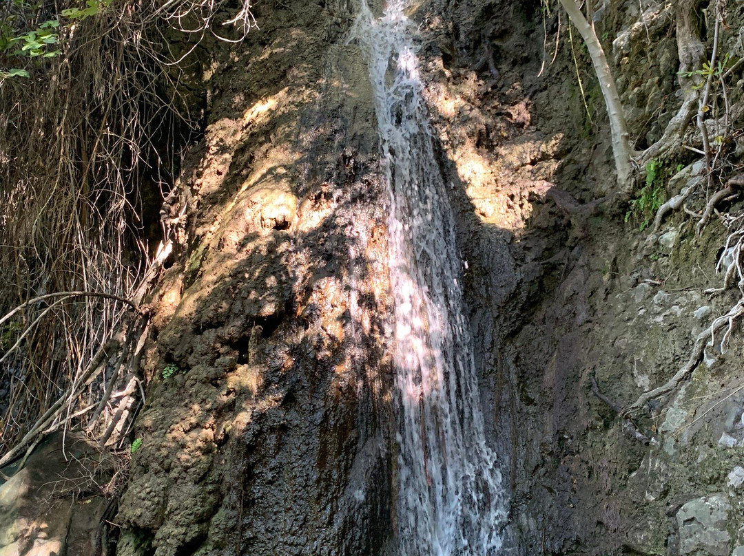 Green Valley Waterfalls-Trimiklini必去景点