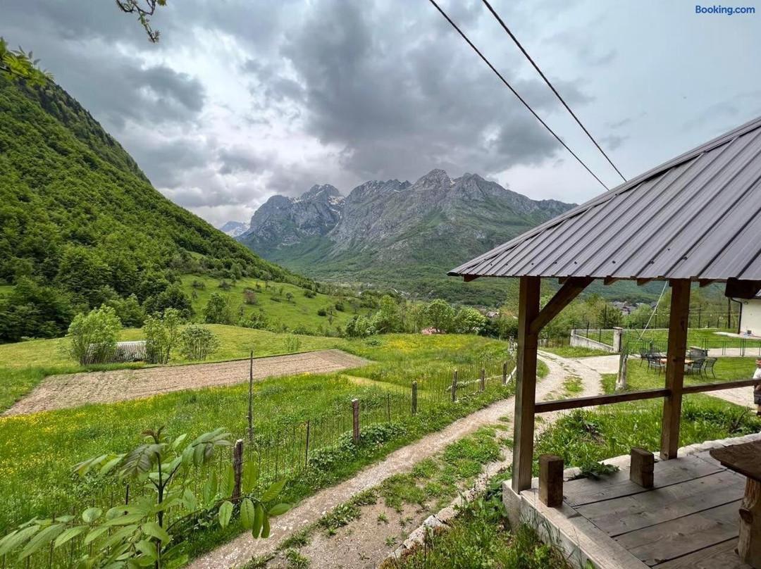 Nature Guest Hous Vuthaj Gasthof Vuthaj