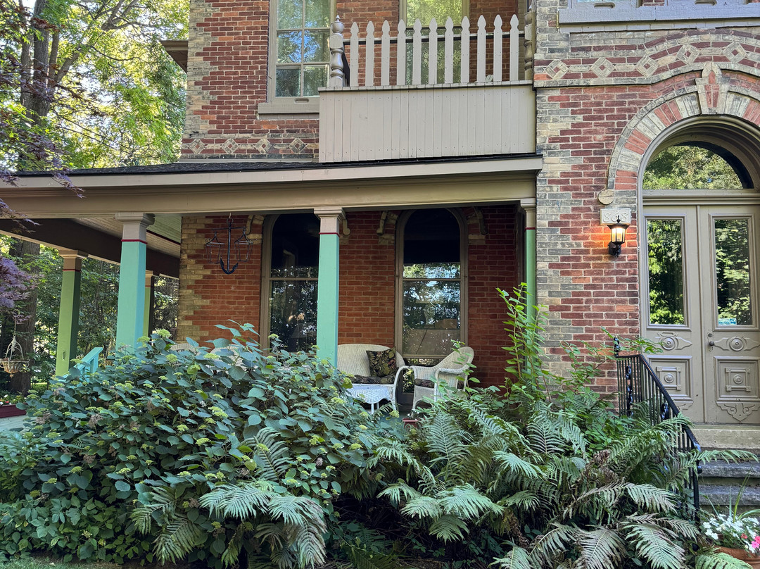 The Highland Manor主图