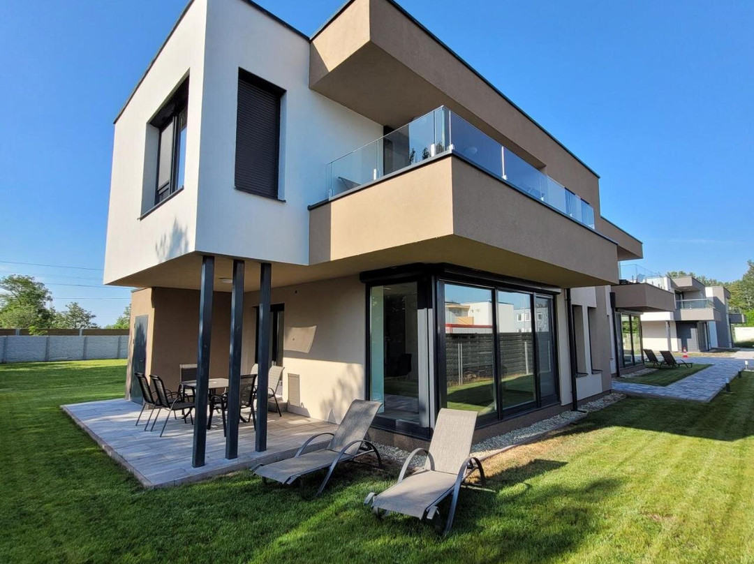 Zea Apartmanhaz