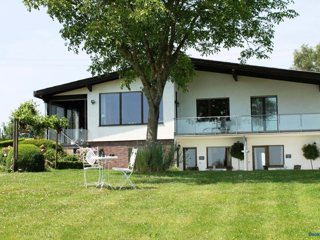 Ferienwohnungen Eifelblick