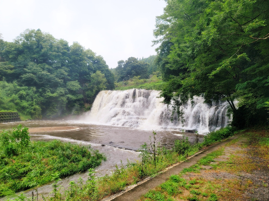 Ryumon Waterfall-那须乌山市必去景点