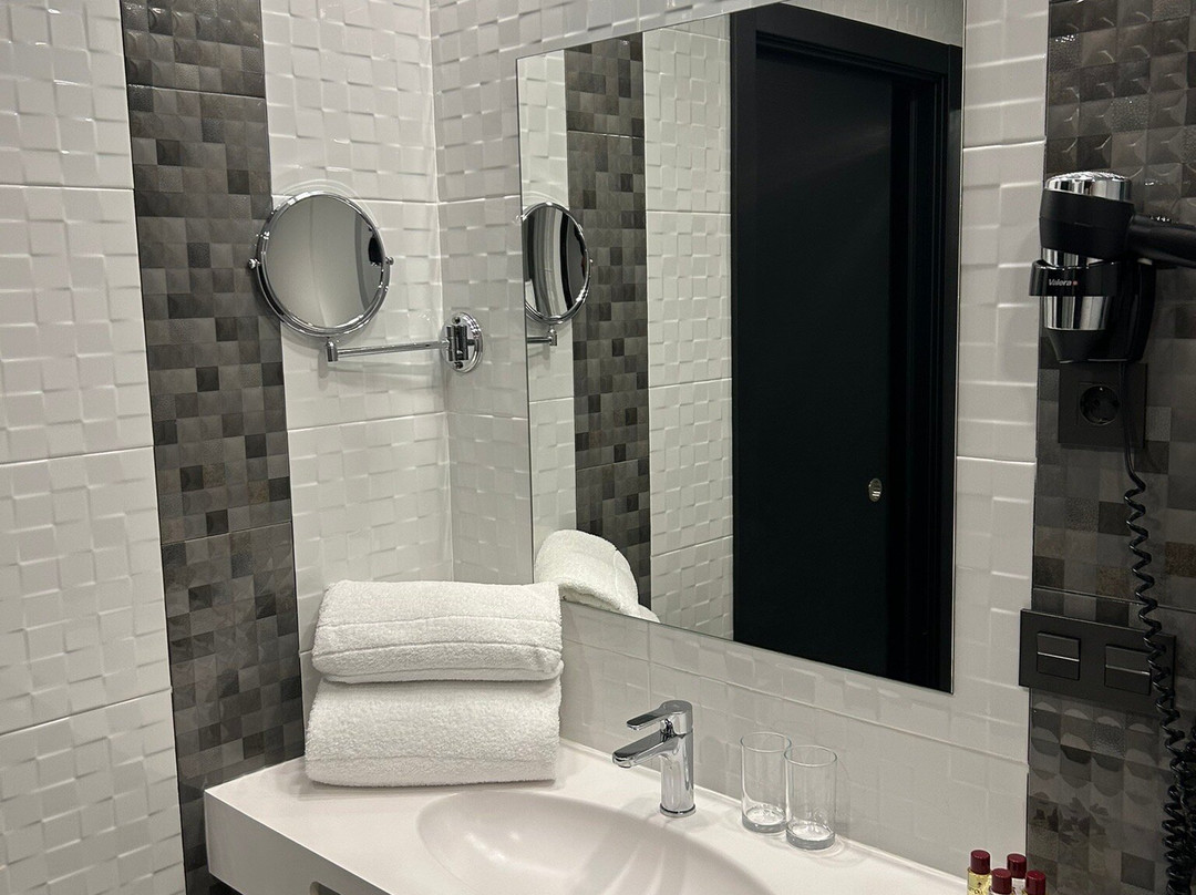 Hotel New Bilbao Airport主图