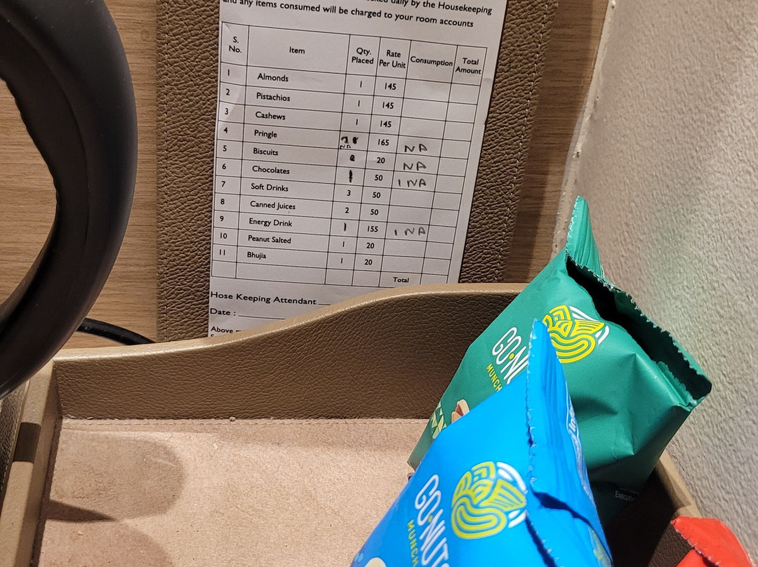 金色萨罗瓦波尔提科酒店主图