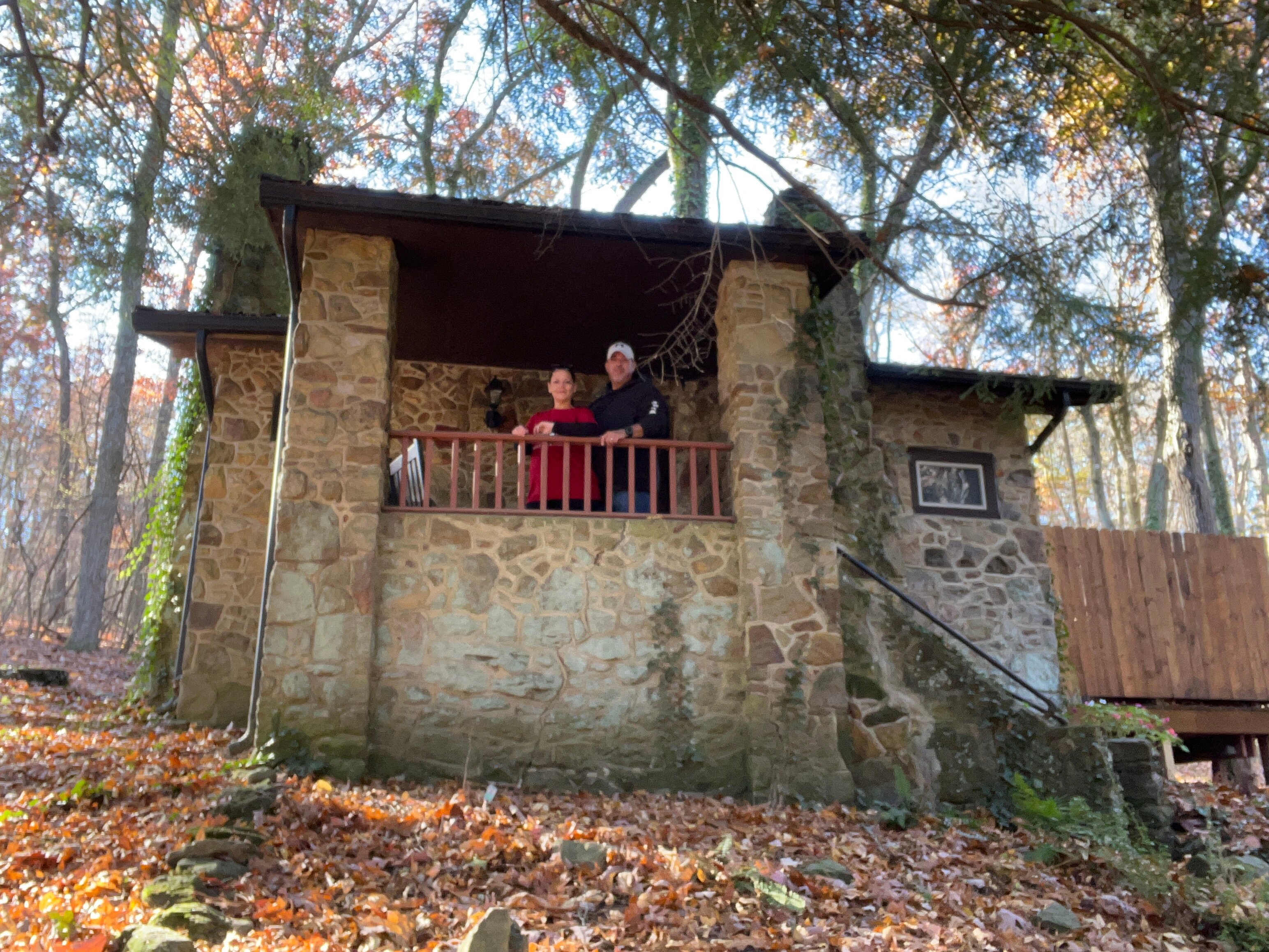 Landoll's Mohican Castle-官方