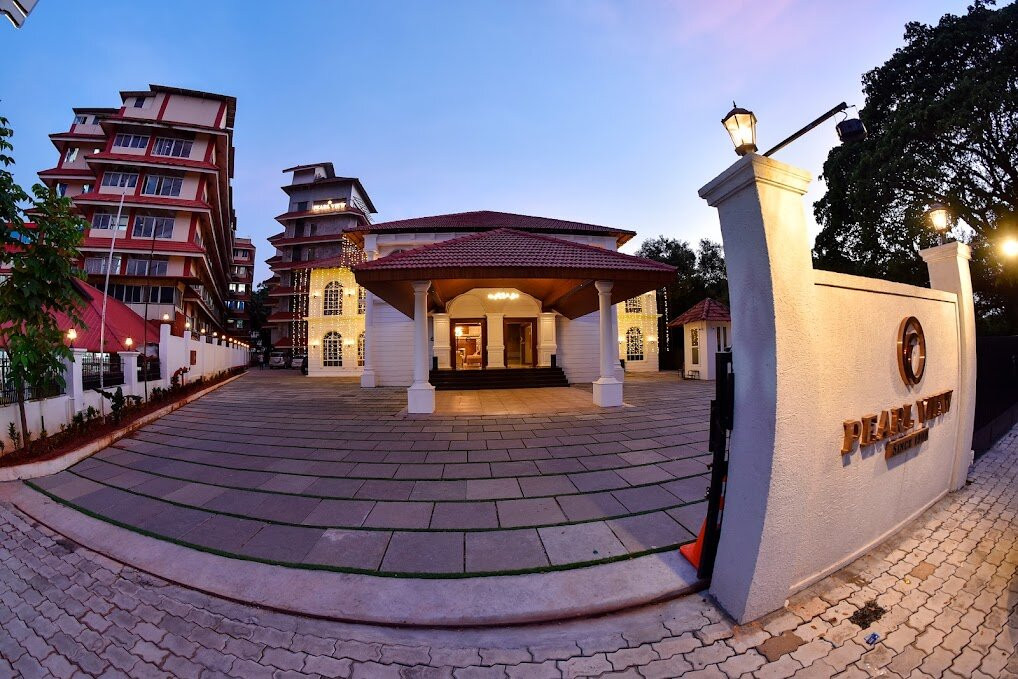 The Pearl View Hotel