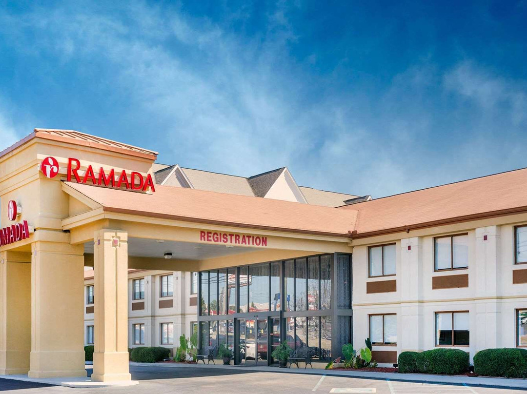 Ramada by Wyndham Tuscaloosa
