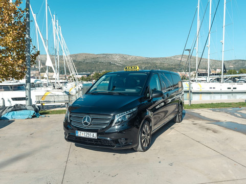Taxi Trogir Online