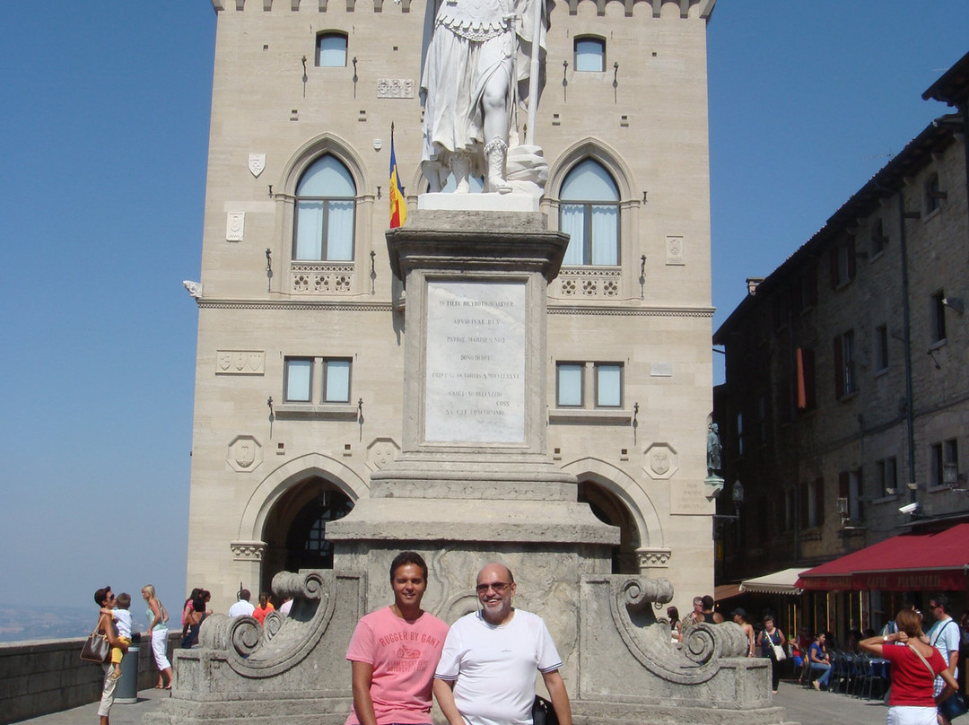Piazza della Libertà-圣马力诺城必去景点