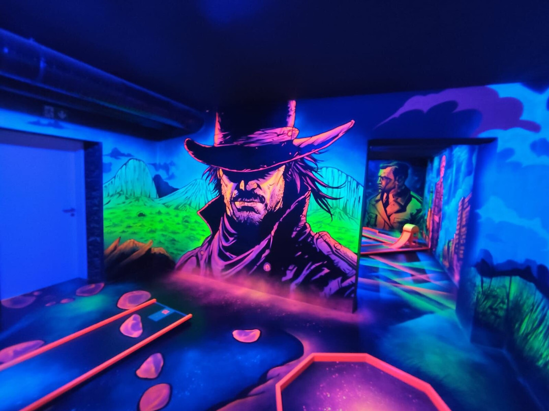 3d Black Light Minigolf Ferleiten-Fusch必去景点