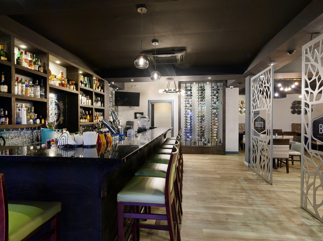 King's Hotel & Residences主图