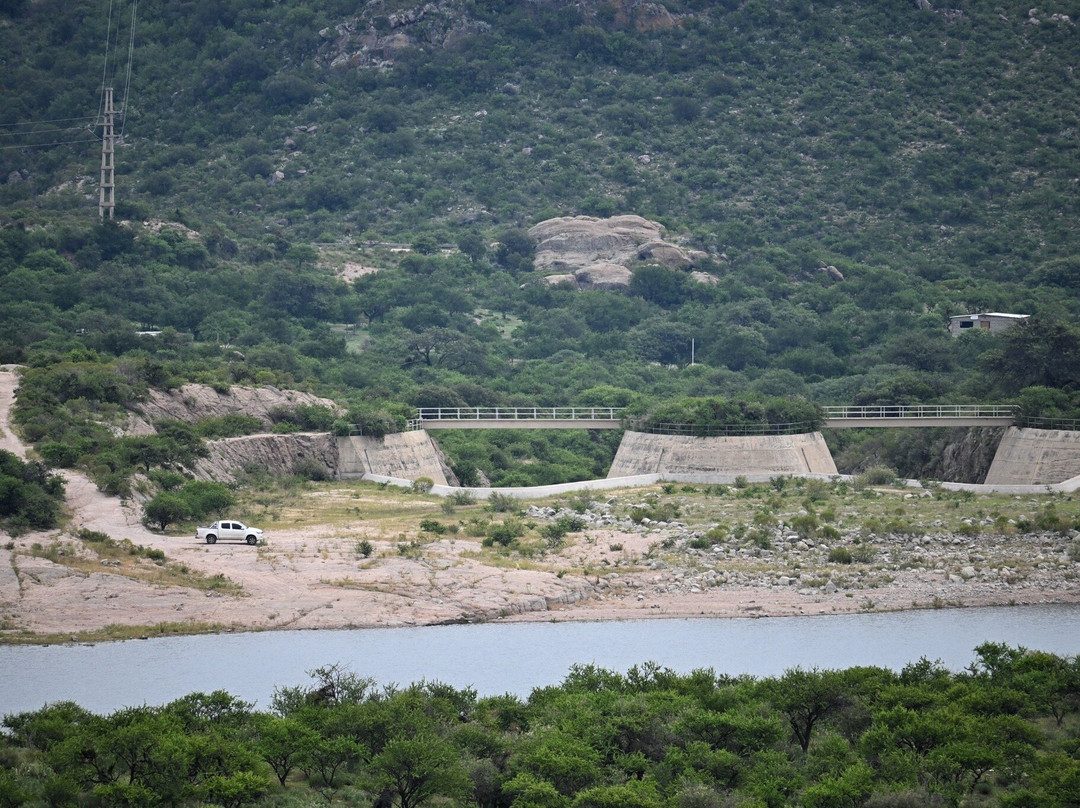 Diques El Cajón-Capilla del Monte必去景点