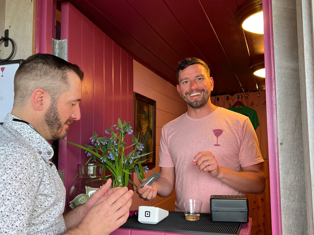 Land's End Inn主图