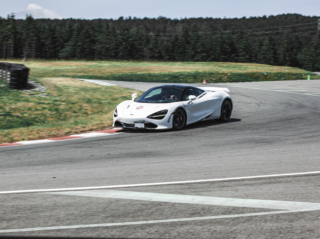 Vancouver Island Motorsport Circuit景点图片