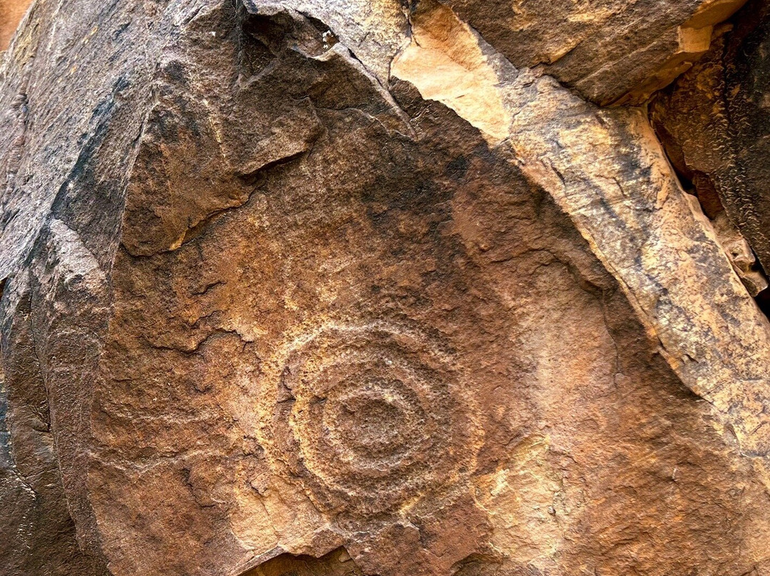 Parowan Gap Petroglyphs-Parowan必去景点