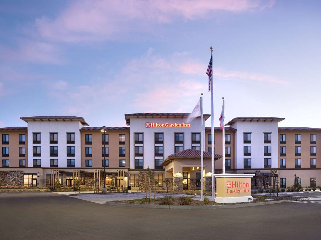 Hilton Garden Inn Visalia