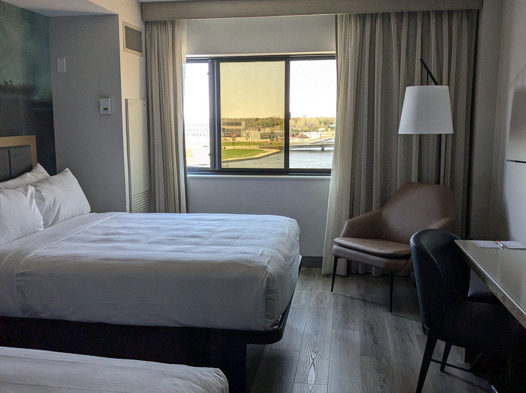 Oshkosh Marriott Waterfront Hotel & Convention Center主图