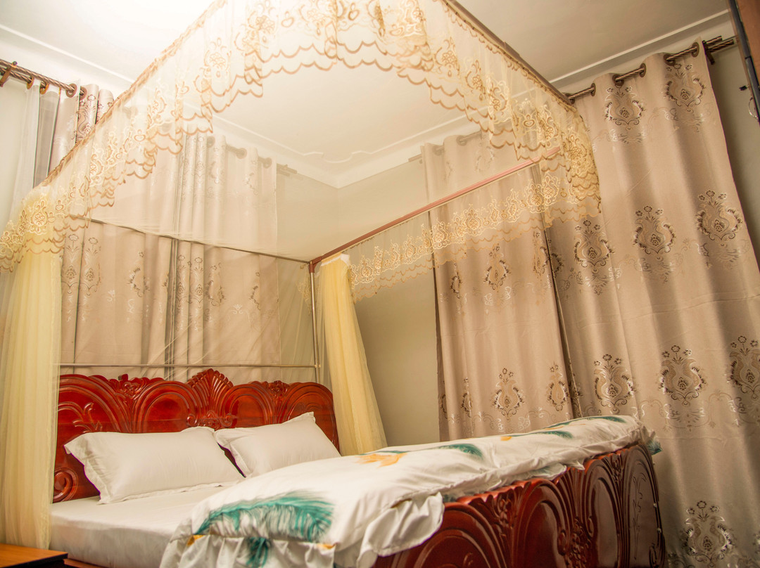 PK Sleek Suites