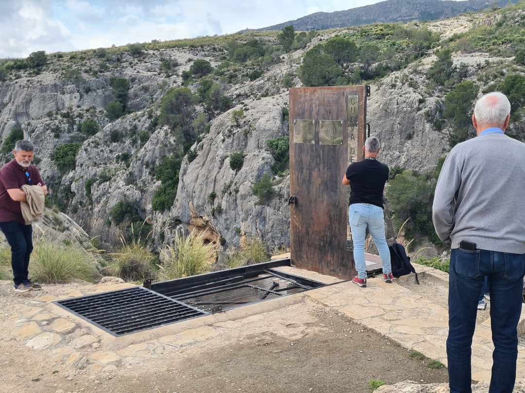 Cueva La Serreta-Cieza必去景点