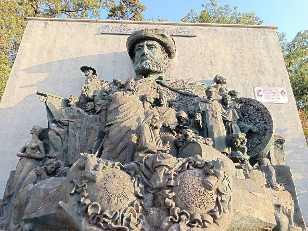 Monumento Emperador Carlos V景点图片