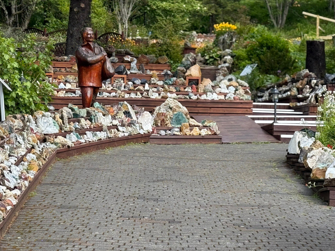 Petra´s Stone Collection-Stodvarfjordur必去景点